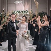 Resmi Menikah, 10 Potret Perjalanan Cinta Beauty Vlogger Almiranti Fira dan Tyo