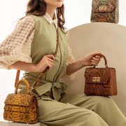Kyra, Tas Brand Lokal Bahan Kulit Piton Asli dengan Desain Cantik!