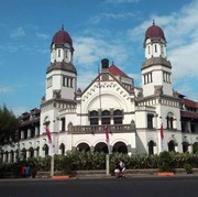 Malam Hari Saatnya Keliling Semarang dan Hunting 6 Tempat Makan Ini!