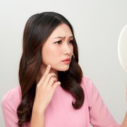Atasi Pori-pori Wajah Gelap & Besar dengan Serum Wajah Ini