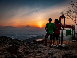 Menyambut pagi penuh cinta dan harapan