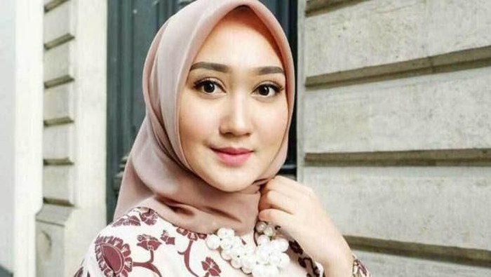 Pipi Tembem Tetap Pede dengan 5 Tips Berhijab ala Beautynesia
