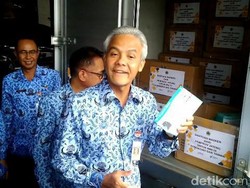 Pemprov Jateng Bagikan 8 Ribu Masker ke Warga Terdampak Abu Merapi