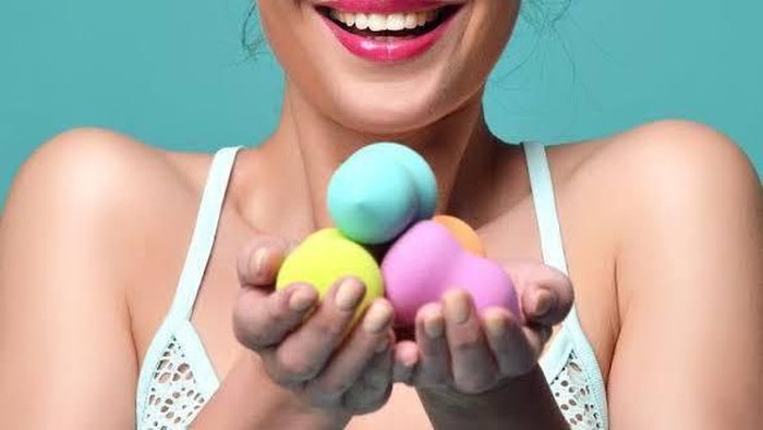 Biar Tetap Bersih dan Awet, Berikut 5 Tips Merawat Spons Wajah