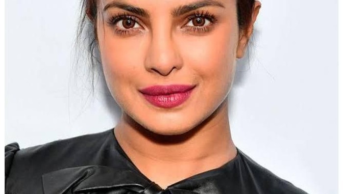 Tetap Cantik Memukau, Ini Tips Merias Wajah untuk Si Kulit Sawo Matang!