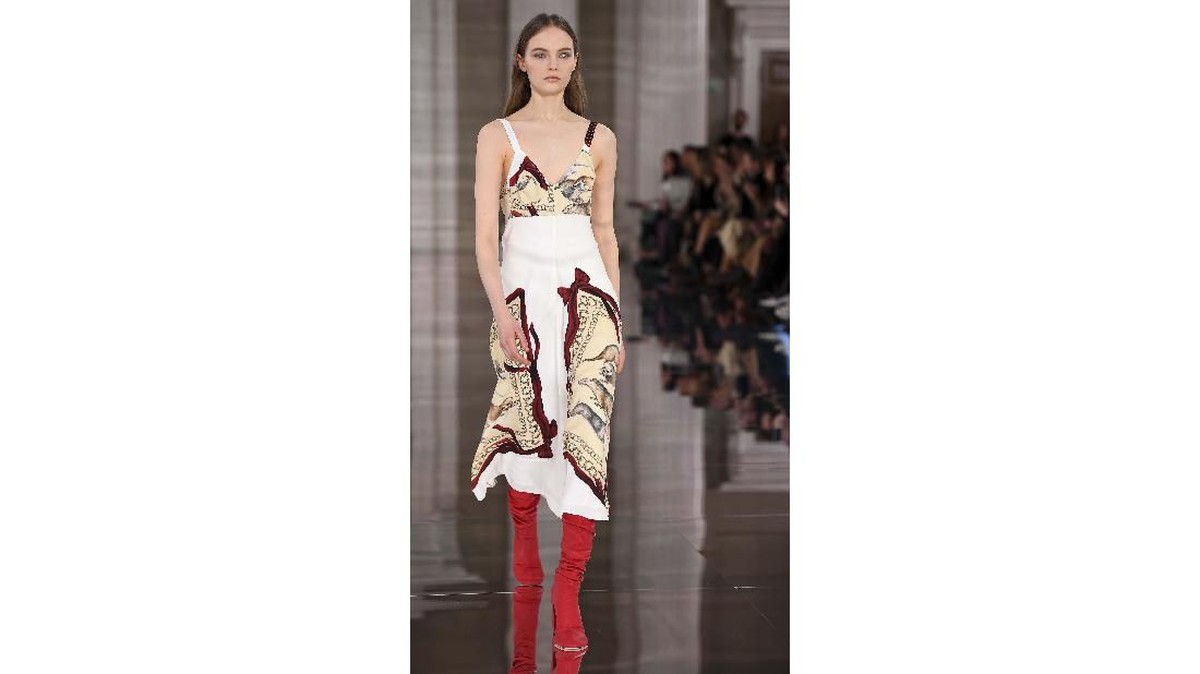 FOTO: Konsistensi Nuansa Klasik ala Victoria Beckham