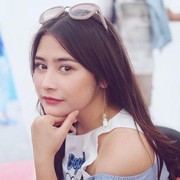 Menginspirasi, Begini Gaya Keseharian Prilly Latuconsina yang Muda & Ceria
