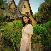 Tetap Cantik di Usia 34 Tahun, Fashion Style ala Raline Shah Ini Wajib Kamu Tiru!