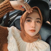 Punya Dua Anak, Nisa Cookie Tetap Cute dan Modis Seperti Remaja