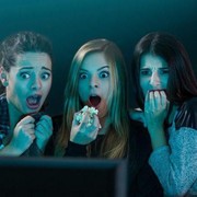 Takut Nonton Film Horor? Jangan Salah, Itu Bisa Menyehatkan Juga Lho