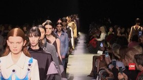 VIDEO: Corona 'Papar' Christopher Kane di London Fashion Week