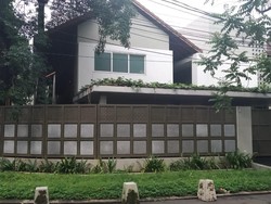 Mengintip Rumah Buronan KPK Eks Sekretaris MA Nurhadi, Megah Banget!