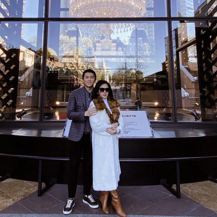 <p>Di awal tahun 2020, Syahrini dan Reino Barack berlibur ke dua negara, Jepang dan Amerika. (Foto: Instagram @princesssyahrini)</p>