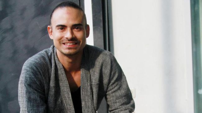 Ashraf Sinclair memiliki karier bagus di Malaysia. Namun, itu sebelum dia mengenal BCL yang lantas jadi istrinya. Ashraf meninggal dunia pada Selasa (18/2).