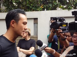 Daniel Mananta Sempat Tak Percaya Ashraf Sinclair Meninggal