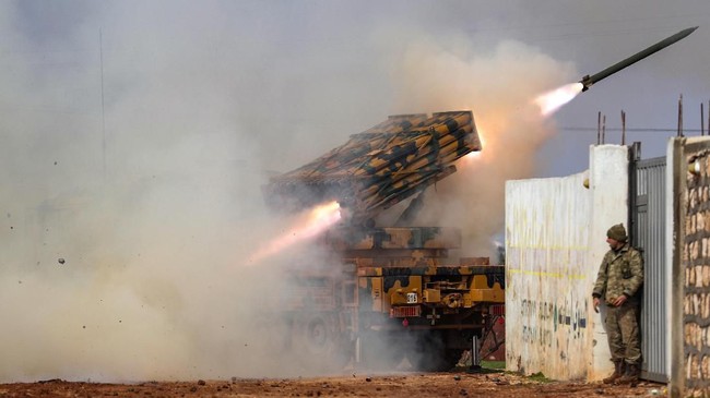 Sebanyak 33 tentara Turki tewas akibat serangan udara yang diluncurkan pasukan pemerintah Suriah di Provinsi Idlib