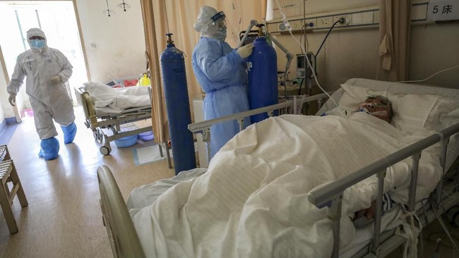 Sekitar tiga hingga 10 persen pasien Covid-19 di Wuhan yang sempat dinyatakan sembuh kembali terinfeksi virus corona ketika dites ulang.