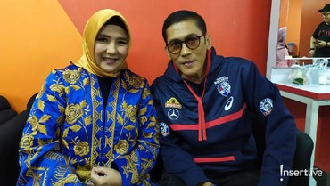 img-title Lama Menghilang, Pangky Suwito & Yati Octavia Sukses Bisnis Kuliner