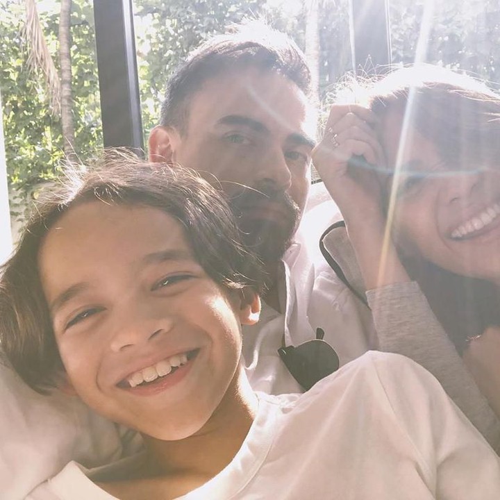 <p>Ashraf memang suami dan ayah terbaik bagi BCL dan Noah. (Foto: Instagram @ashrafsinclair)  </p>