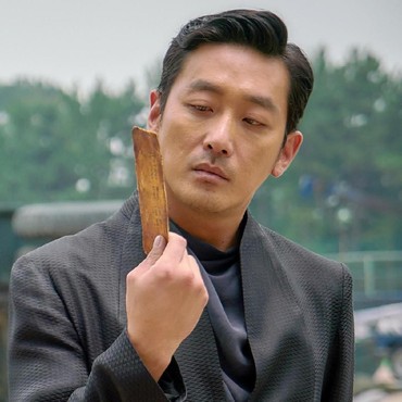 Aktor Ha Jung Woo Buka Suara Soal Rumor Menikah Juli 2026