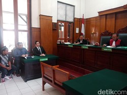 Sah, Perempuan di Surabaya Ini Resmi Jadi Laki-laki