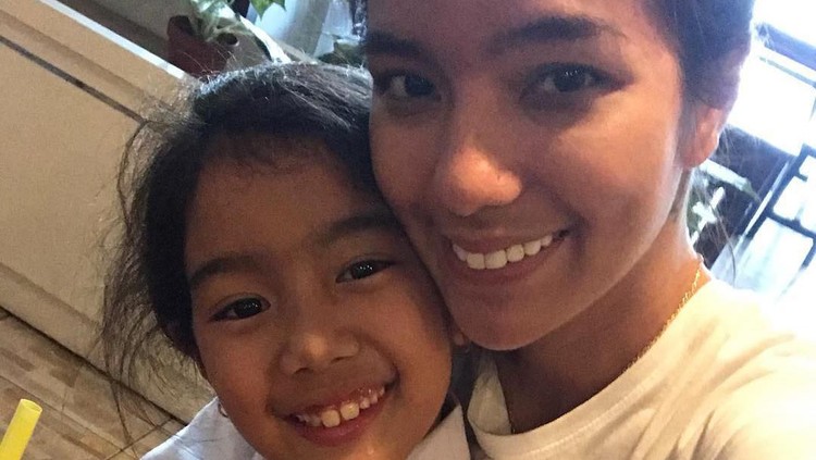Sheila Marcia mengungkap caranya yang bijak sebagai orang tua untuk memilih sekolah putrinya, Leticia. Seperti apa cara pilih sekolah anak ala Sheila Marcia?