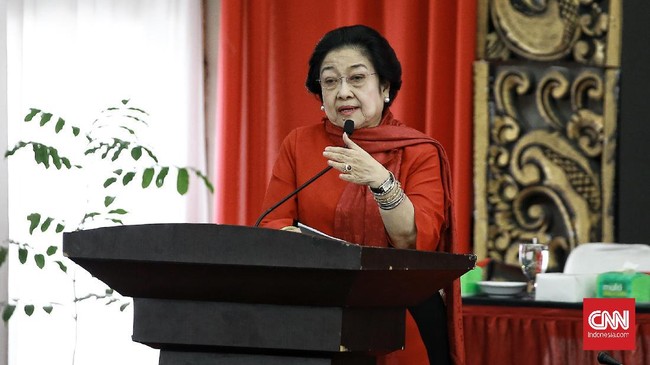Megawati heran, banyak anak muda yang menurutnya lebih percaya pada berita bohong. Seharusnya, kata dia, setiap informasi harus ditanyakan dulu kebenarannya. 