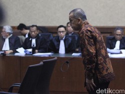 Reaksi Emirsyah Satar Dituntut 8 Tahun Penjara dan Bayar Denda Rp 1,4 T