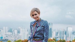 Heboh Tas Mencolok Maia Estianty Seharga Nyaris Rp3 Miliar