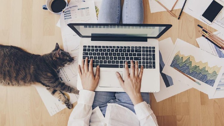 Kesibukan di kantor kadang membuat Bunda stres. Hati-hati, perhatikan sinyal stres dari tubuh yang bisa mengganggu kesehatan fisik Bunda.