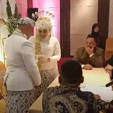 Jane Shalimar dan Arsya Wijaya Resmi Jadi Suami Istri