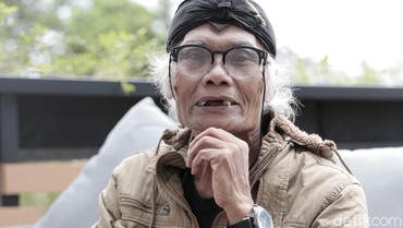 img-title Hidup Sendiri di Usia 74 Tahun, Diding Boneng Warkop DKI: Punya Teman Hidup Masalah Mulu