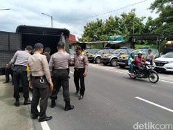 Polisi Ajak Ratusan Bonek Nobar Persebaya Vs Persija di Jombang