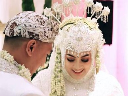 7 Foto Pernikahan Jane Shalimar dan Pengusaha Arsya Wijaya Hari Ini
