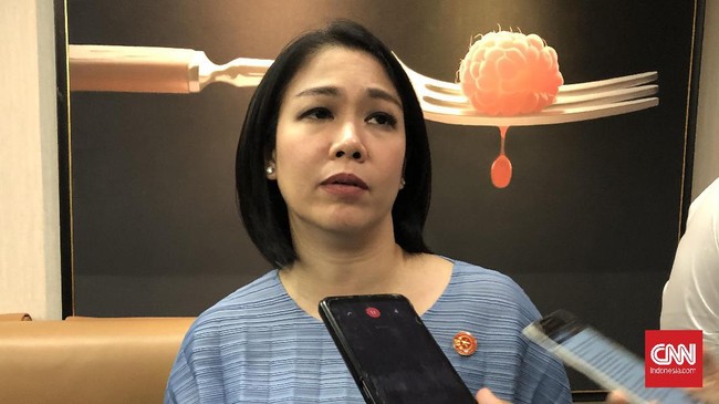 Stafsus Presiden Dini Purwono menilai rencana Menkumham Yasonna Laoly tidak tepat soal pembebasan napi korupsi di tengah wabah corona.