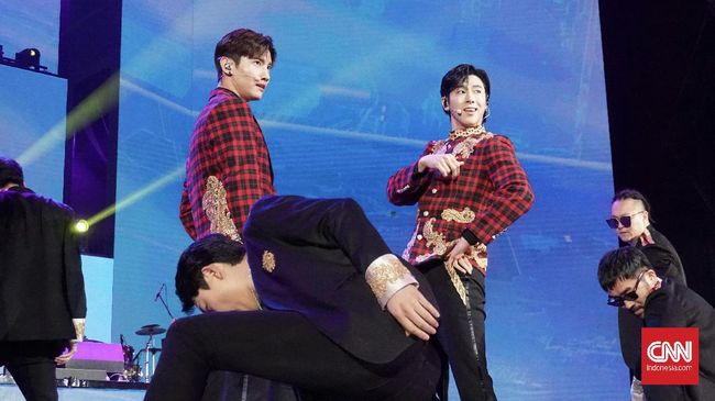 TVXQ mengajak Cassiopeia Indonesia bernostalgia dalam acara Korean Wave in Love di Trans Studio Mall Cibubur pada Jumat (21/2) lewat lagu Believe.