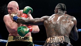 Deontay Wilder Klaim Tyson Fury Masih Terluka