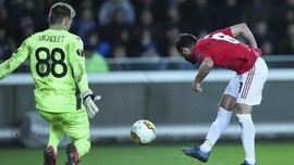 Ragam Alasan Mignolet Pakai Nomor Punggung 88 di Club Brugge