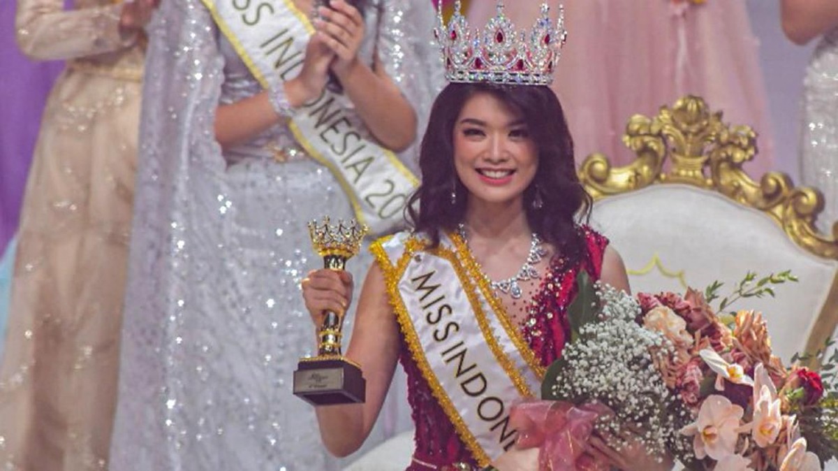 FOTO: Carla Yules Raih Mahkota Miss Indonesia 2020