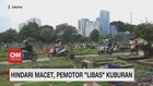 VIDEO: Hindari Macet, Pemotor 'Libas' Kuburan
