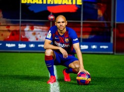 Berkostum Barca, Martin Braithwaite Kena Bully Saat Pamer Aksi