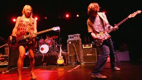 Mantan Gitaris Buka Kemungkinan Reuni Sonic Youth
