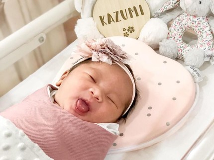 Gemas! Foto Anak Pertama Bek Persija Ryuji Utomo & Shabrina Ayu, Baby Kazumi
