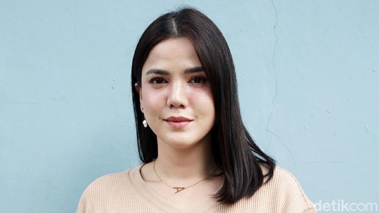 Alice Norin saat ditemui di studio Trans TV.