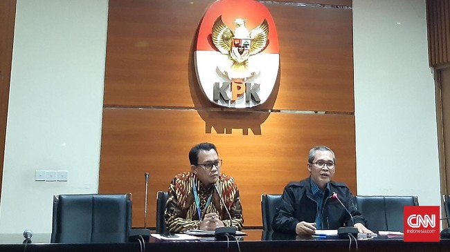 Kedelapan saksi kasus dugaan korupsi bansos corona akan diperiksa untuk tersangka Matheus Joko Santoso selaku PPK di Kementerian Sosial.