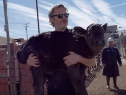 Terungkap Pribadi Asli Joaquin Phoenix di Lokasi Syuting