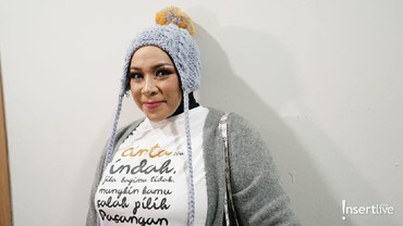 img-title Unggah Video Klip Tak Berhijab, Melly Goeslaw Siap Terima Kritikan