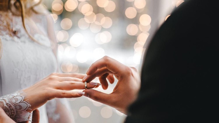 Cincin pernikahan