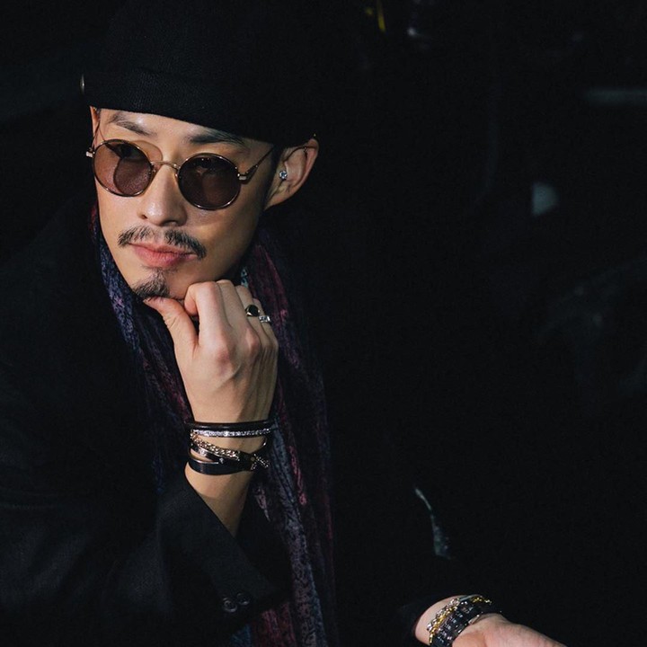 <p>Meski saat ini berstatus lajang, Vanness Wu sebetulnya pernah menikah pada tahun 2013 dengan Arissa Cheo. Namun pernikahan keduanya hanya bertahan lima tahun dan resmi cerai pada 2018. (Foto: Instagram)</p>