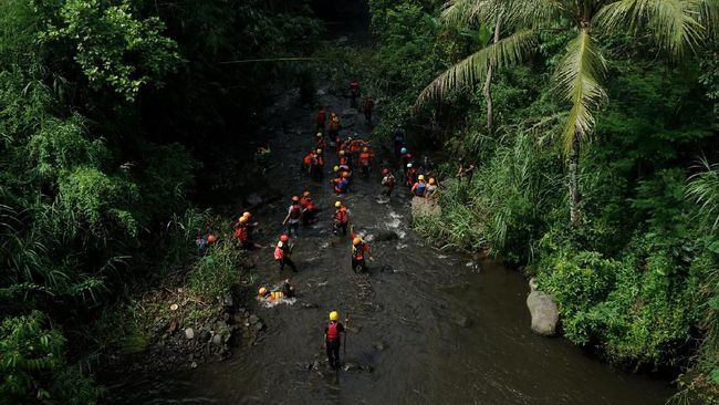 Siswa MTs Harapan Baru Kabupaten Ciamis, yang menjadi korban tenggelam saat kegiatan susur sungai kembali bertambah.